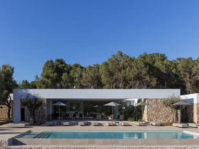 Countryside villa with outdoor space